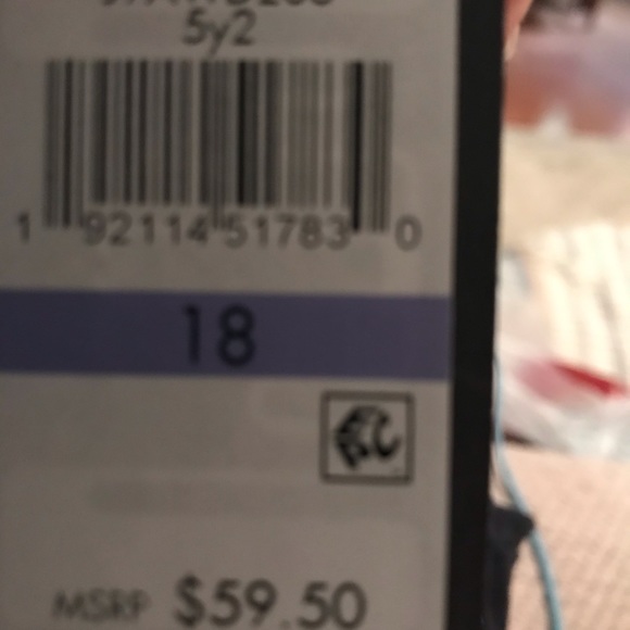 NWT Tommy Hilfiger sailboat print Bermuda Shorts - Picture 3 of 6